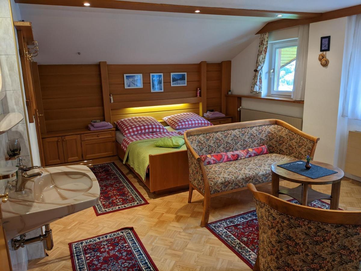 Montahaus Retro Apartments فاندنس الغرفة الصورة